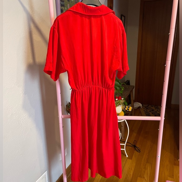 Vintage Red Collared Dress w Pockets - Picture 3 of 5
